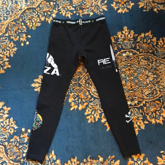 Worn one time and they were to big. - Picture 2 of 4